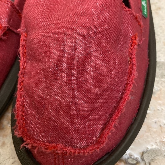 Sanuk Red Canvas Slip On Surfer Flat Shoes. 11 - Picture 4 of 8